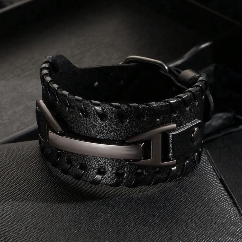 Men Black Retro Wide Leather Belt Buckle Bracelet - Picture 3 of 4